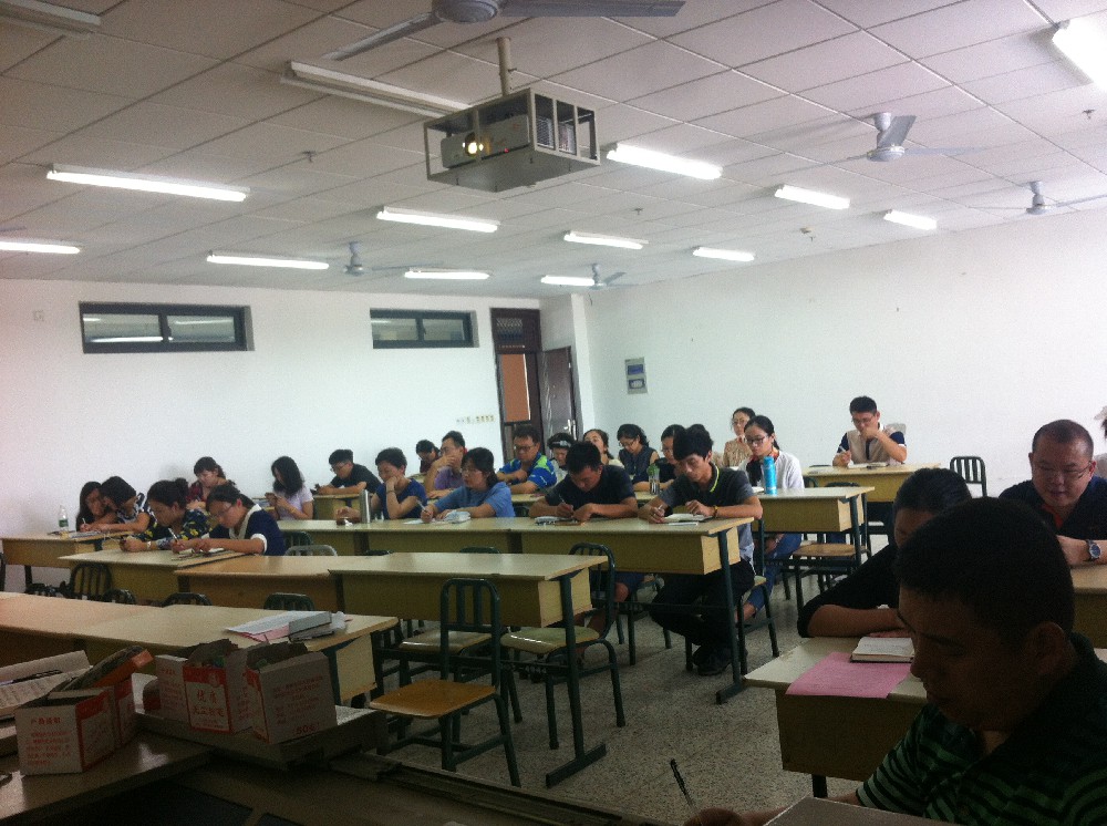 我院召开廉洁教育学习会议