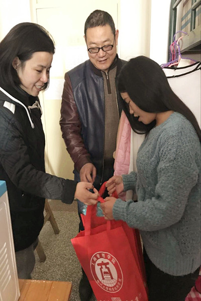 6165金沙总站各党支部开展“十百千”走访活动